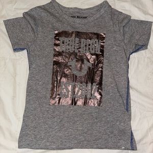 Boy’s like new  Gray and Metallic True Religion T-shirt size 6.